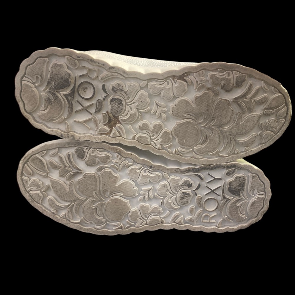 ROXY SHEILAHH SLIP-ON WHITE SHOES 6 GUC - Picture 7 of 8